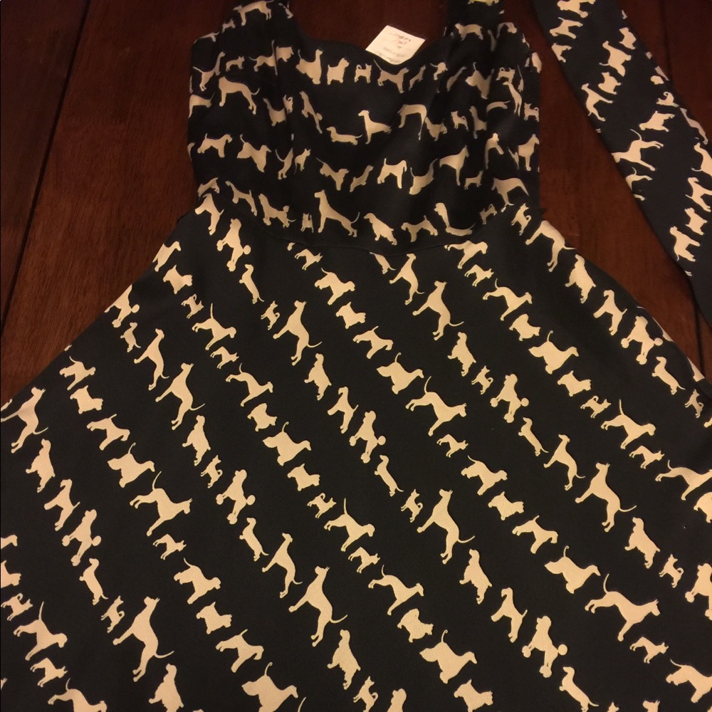 Trina Turk Dog Motiff Dress & Scarf, size 6 (NWT)